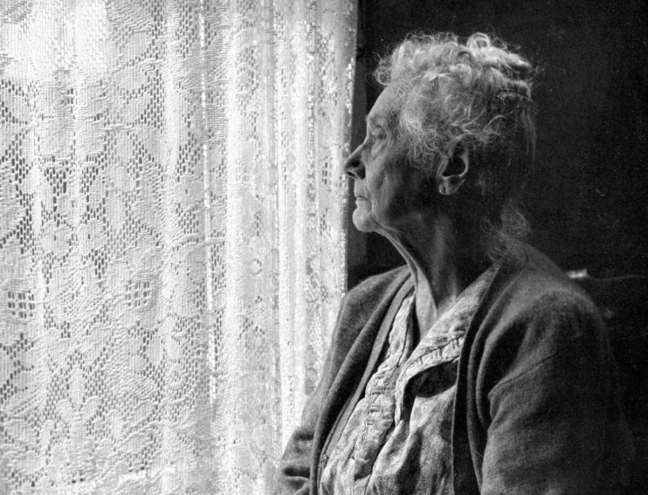 elderly_woman__bw_image_by_chalmers_butterfield-1024x783